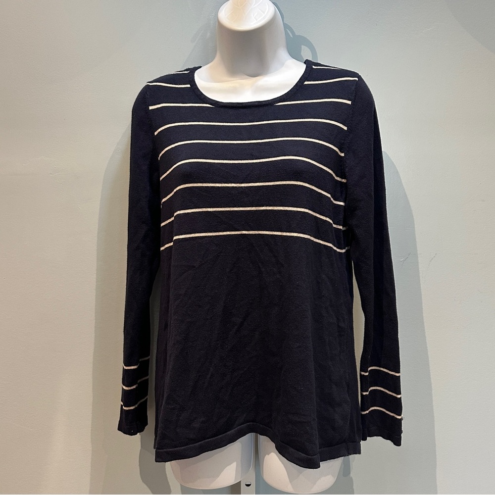 Stitch Fix x Lety & Me Carly Split Back Button Detail Pullover Size Small